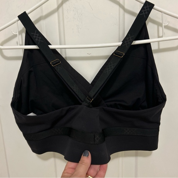 Rhone Black Women's Sports Bra Crisscross Strap XL - Picture 5 of 7